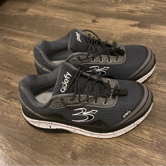 Gravity Defyer Shoes - Picture 4 of 7